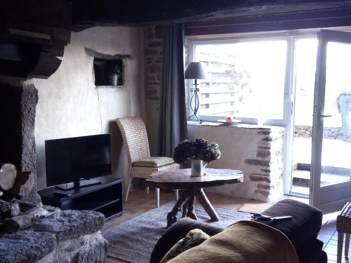 Commana Petite Maison Dans Les Monts D'Arree Ty Coz מראה חיצוני תמונה